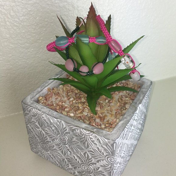 Handmade Chinese Knotting Bracelet W/ Glass Beads - Picture 8 of 8